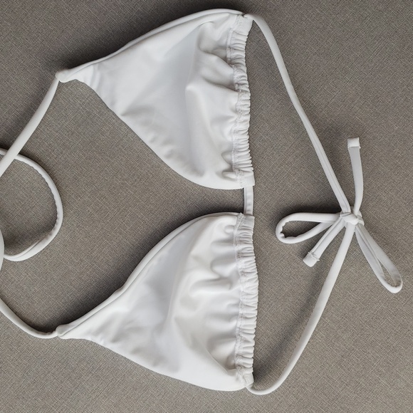 Classic string bikini - Picture 5 of 6